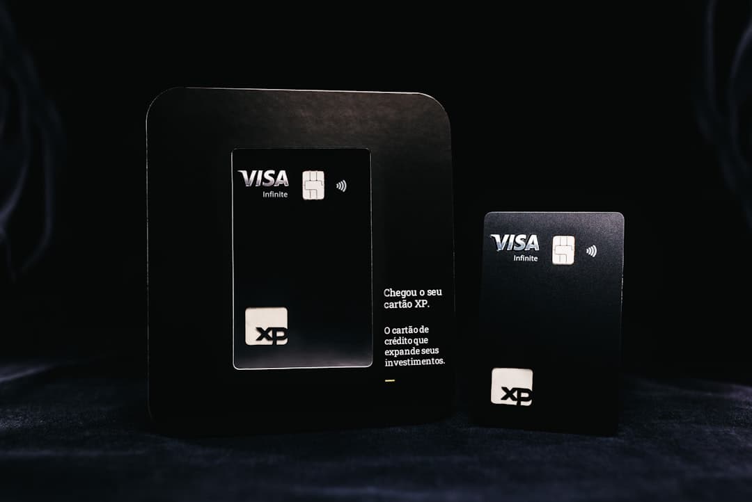 Illustration for the article “Virtual Cards for Advertising Spend”